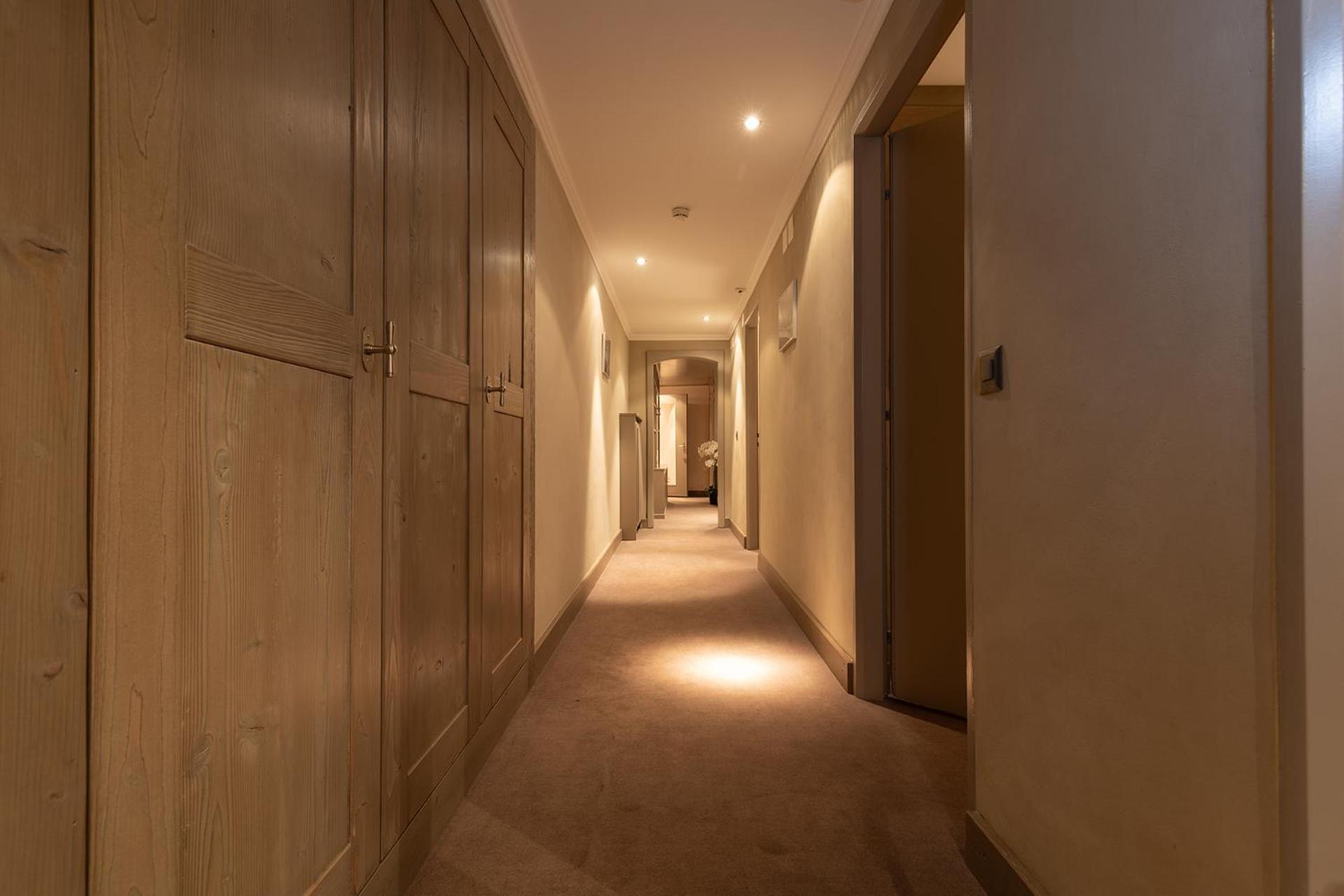Hotel Central, Spa & Lounge Bar Crans-Montana Exterior foto